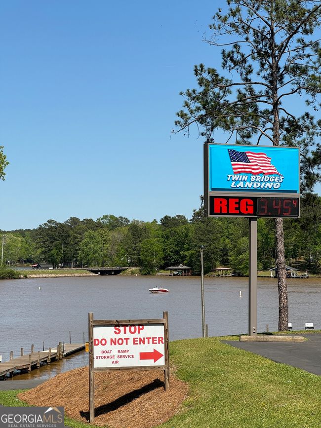 323 Thomas Dr, Home with 0 bedrooms, 0 bathrooms and null parking in Eatonton GA | Image 12