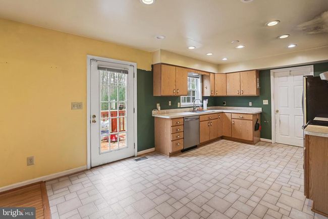5511 Riverbend Ln, House other with 3 bedrooms, 3 bathrooms and null parking in Reva VA | Image 16