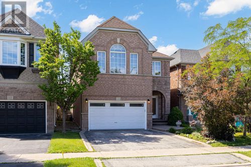 51 Belvia Drive, Vaughan (Patterson), ON, L4K5J6 | Card Image