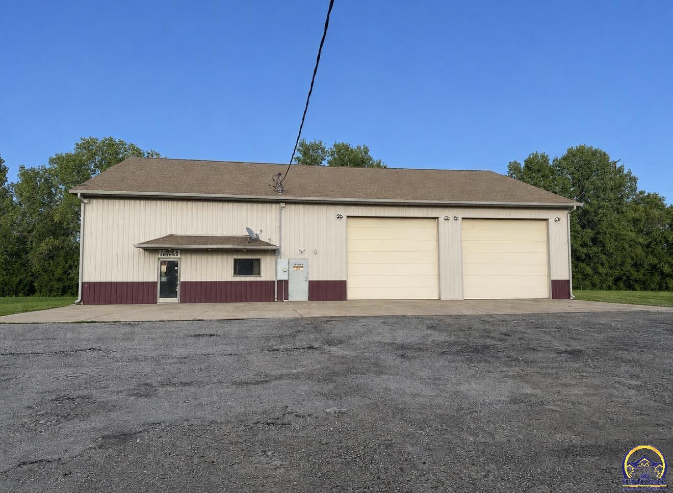 1401 K4 Hwy, Valley Falls, KS 66088