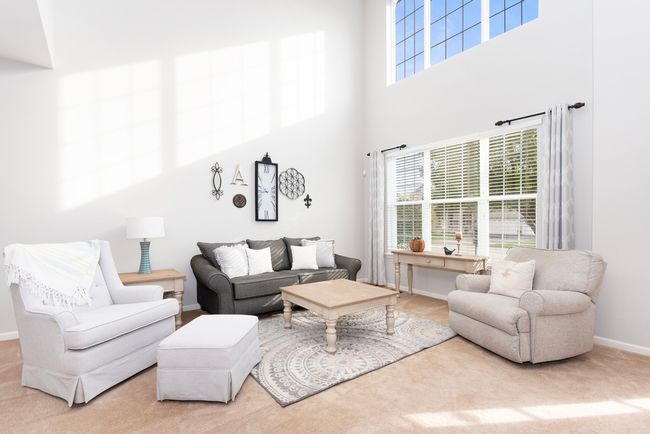 404 Bower Ln, House other with 5 bedrooms, 3 bathrooms and null parking in Oswego IL | Image 5