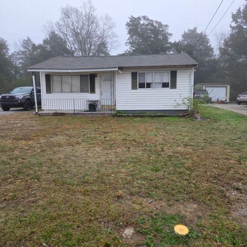 305 S Cedar Ln, Fort Oglethorpe, GA, 30742-3361 | Card Image