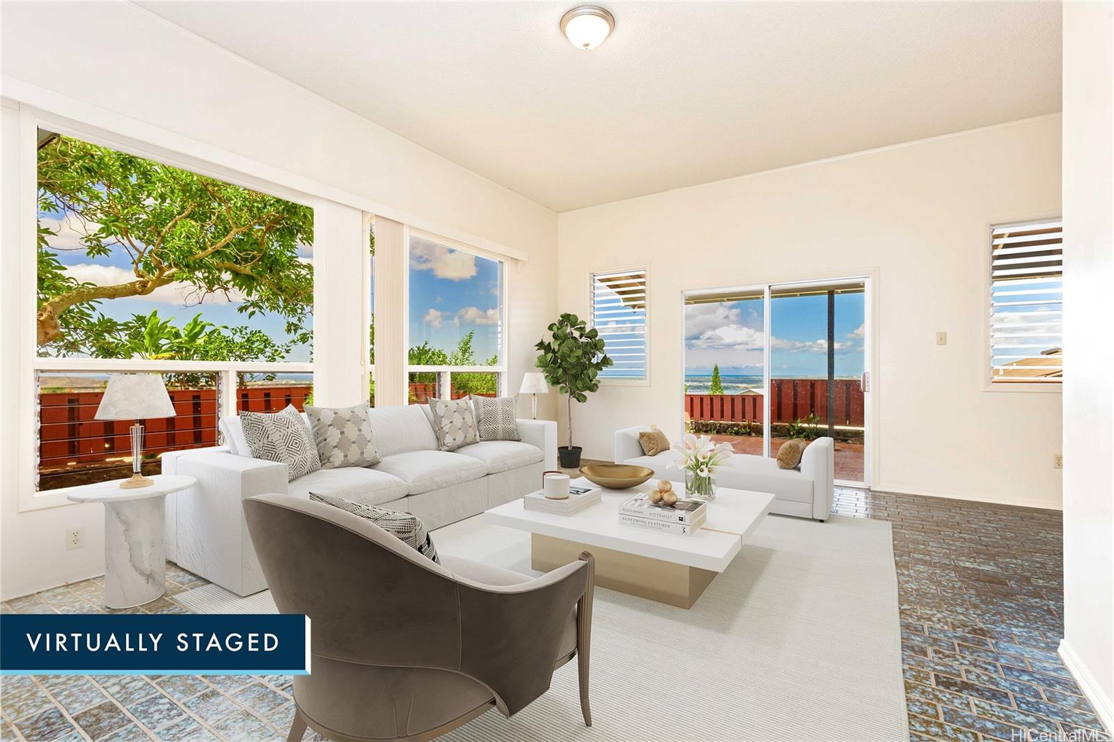 Kaamilo St, Aiea, HI 96701