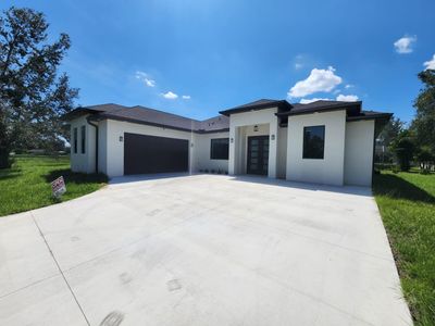 12194 Morton Avenue, House other with 3 bedrooms, 2 bathrooms and null parking in Port Charlotte FL | Image 2