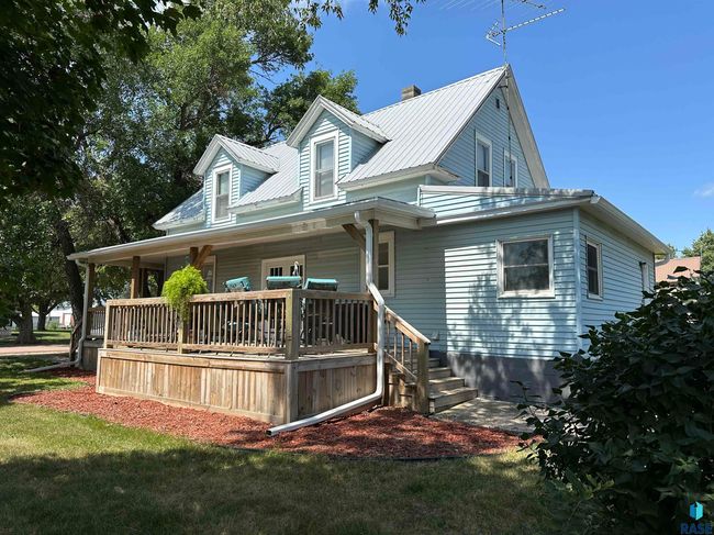 110 N Pearl St, House other with 3 bedrooms, 1 bathrooms and null parking in Menno SD | Image 4