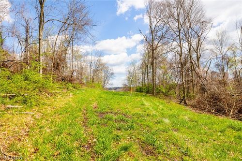 105 W Hanley Rd, Mansfield, OH, 44903-9032 | Card Image