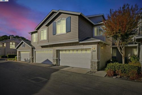 10856 Glengarry Ln, Dublin, CA, 94568-5540 | Card Image