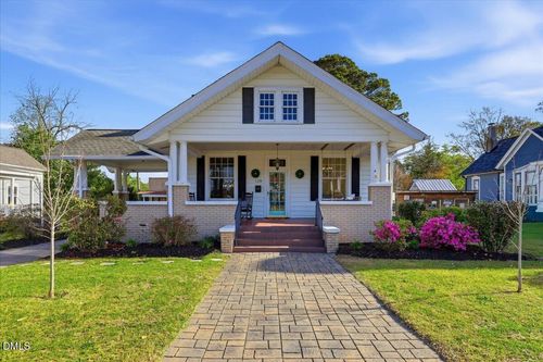 129 E Railroad St, La Grange, NC, 28551-1741 | Card Image