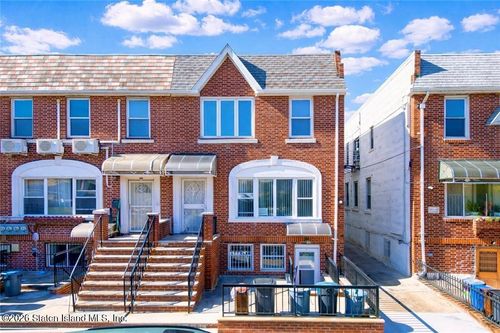 56 Bay 40th St, Brooklyn, NY, 11214-4419 | Card Image