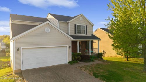 6622 Rockview Way, Louisville, KY, 40299-4267 | Card Image