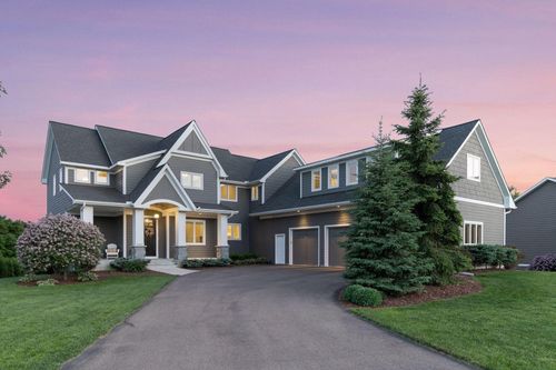 2880 Fairway Dr, Chaska, MN, 55318-3407 | Card Image