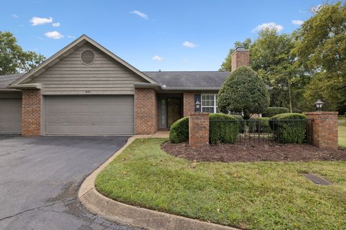 301 Autumn Chase Dr, Nashville, TN, 37214-1666 | Card Image