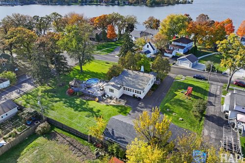 42665 N Addison Ln, Antioch, IL, 60002-8315 | Card Image