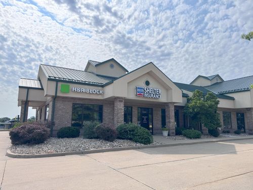 c-908 Rain Forest Pkwy, Columbia, MO, 65202-1657 | Card Image