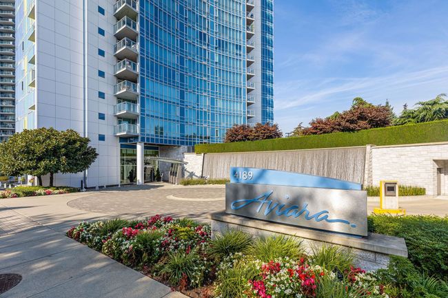 2105 - 4189 Halifax Street, Condo with 2 bedrooms, 2 bathrooms and 1 parking in Burnaby BC | Image 1