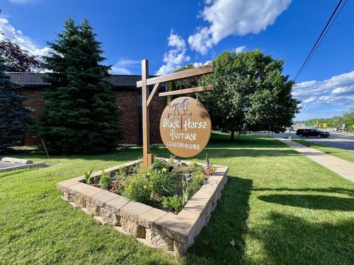 3-5165 S Root River Parkway, Greenfield, WI, 53228 | Card Image