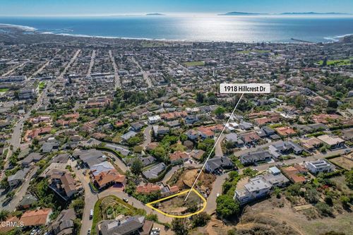 1918 Hillcrest Dr, Ventura, CA, 93001-2328 | Card Image