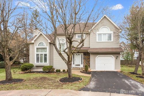 4 Updike Ave, Hillsborough, NJ, 08844-5519 | Card Image