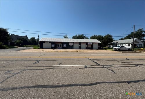212 E Main St, Gatesville, TX, 76528-1311 | Card Image