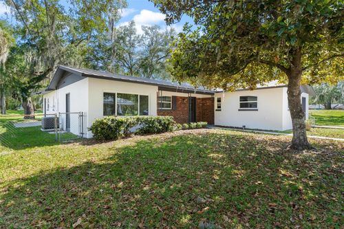 109 W Lakeview St, Lady Lake, FL, 32159-4334 | Card Image