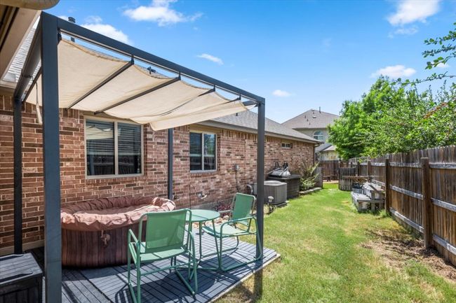 Extra side patio | Image 29
