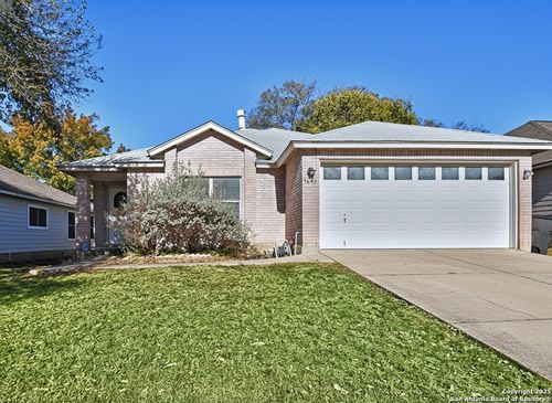 5643 Lovett Oaks, San Antonio, TX, 78218-6067 | Card Image