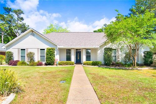 2102 Westchester Dr, Daphne, AL, 36526-4216 | Card Image