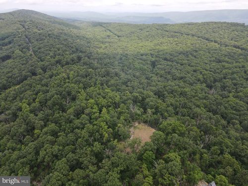 3 Blumb Ln, GREAT CACAPON, WV, 25422 | Card Image