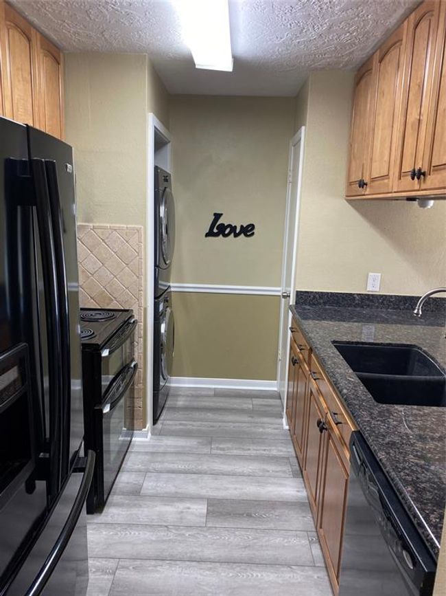 APT-123F - 801 River Rd, Townhouse with 2 bedrooms, 2 bathrooms and null parking in Montgomery TX | Image 9