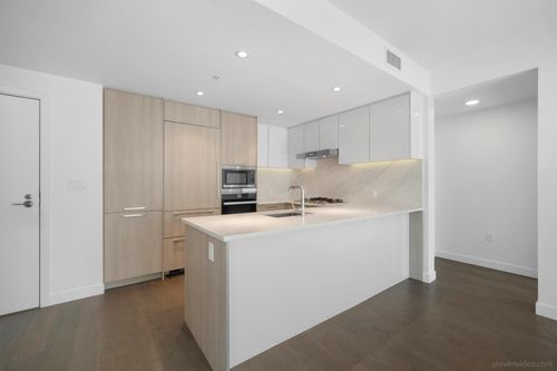 908-8199 Capstan Way, Richmond, BC, V6X0V1 | Card Image