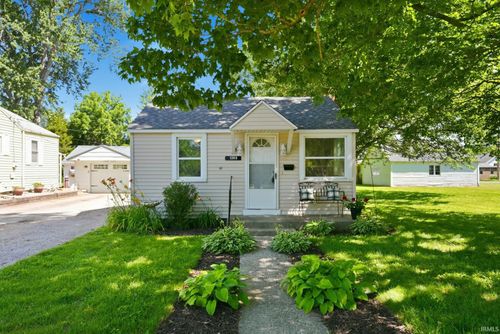 1388 Gardendale Ave, Huntington, IN, 46750-3938 | Card Image