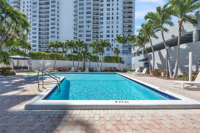 APT-1804 - 3031 N Ocean Blvd, Condo with 2 bedrooms, 2 bathrooms and null parking in Fort Lauderdale FL | Image 21