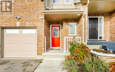 26 Jeffrey Dr, Townhouse with 3 bedrooms, 4 bathrooms and 3 parking in Guelph ON | Image 2