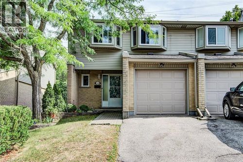 23-29 Paulander Dr, Kitchener, ON, N2M5L2 | Card Image