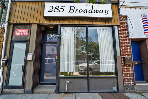 285 Broadway, Bethpage, NY, 11714-3706 | Card Image