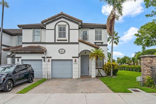 11401 Nw 76th Ter, Doral, FL, 33178-1372 | Card Image