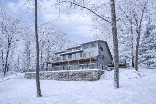 N5620 Thunderbird Rd, Portage, WI, 53901-9660 | Card Image