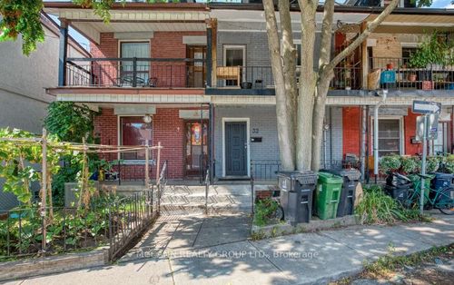 upper-32 Macklem Ave, Toronto, ON, M6J3M2 | Card Image