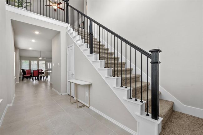 2739 Meadow View Ln, House other with 5 bedrooms, 4 bathrooms and 2 parking in Conroe TX | Image 4