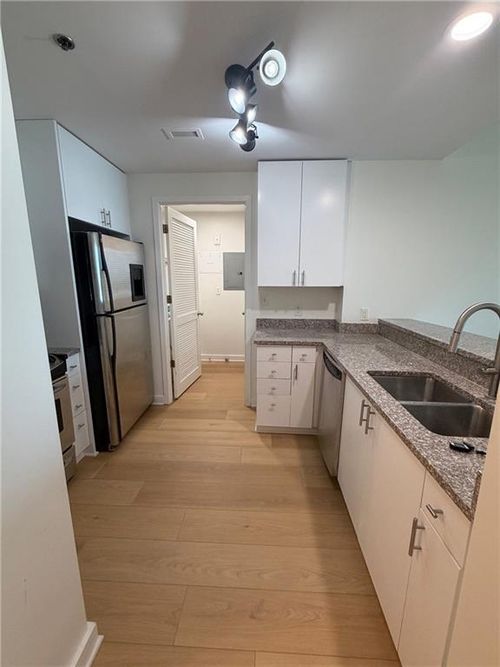 1106-3338 Peachtree Rd Ne, Atlanta, GA, 30326-1465 | Card Image