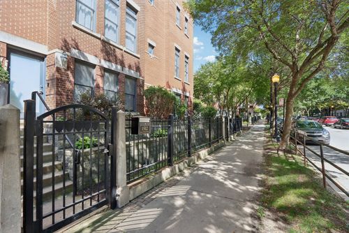 1512 S Halsted St, Chicago, IL, 60607-5128 | Card Image