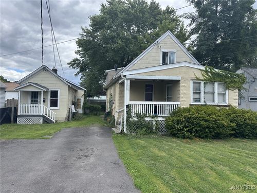 3053 Lincoln St, Niagara Falls, NY, 14305-2305 | Card Image