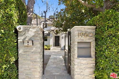 1960 Coldwater Canyon Dr, Beverly Hills, CA, 90210 | Card Image