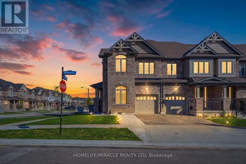 171 Broadacre Drive, Kitchener, ON, N2R0S6 | Card Image