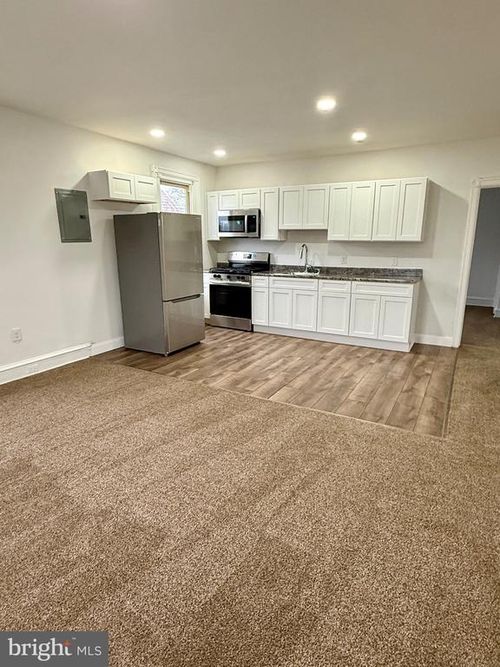 2-1906 49th St, PENNSAUKEN, NJ, 08110-2958 | Card Image