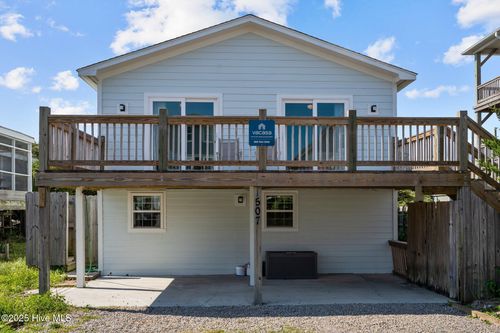 1507 Easy St, Surf City, NC, 28445-6873 | Card Image
