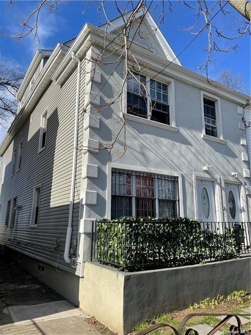 156 110th Ave, Jamaica, NY, 11433-3127 | Card Image
