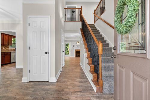 966 Willow Cir, Clarksville, TN, 37043-6852 | Card Image