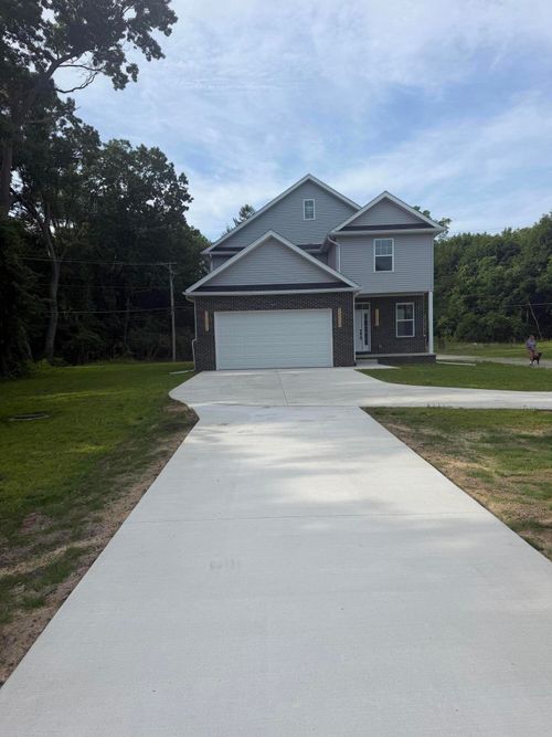 35635 Joy Rd, Westland, MI, 48185-1161 | Card Image