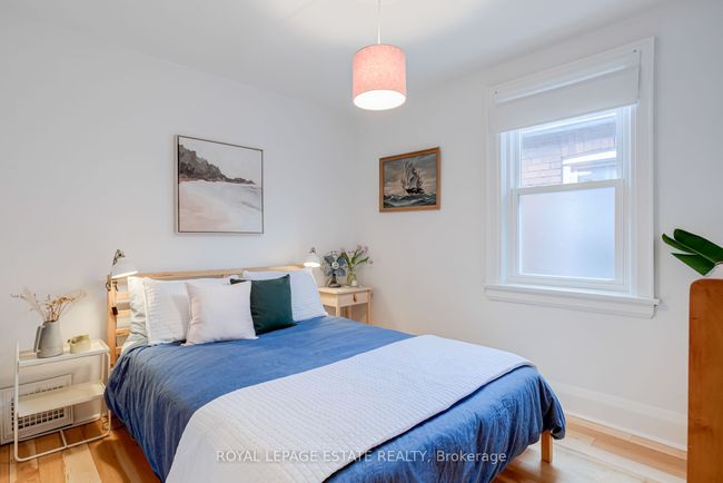 118 Mulock Ave, House attached with 3 bedrooms, 2 bathrooms and 1 parking in Toronto ON | Image 19